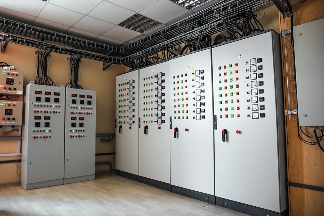 Schalt­anlagen­bau bei Muster Elektro in Musterstadt