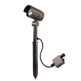 Aufbau- und Erd­spieß­strahler bei Muster Elektro in Musterstadt