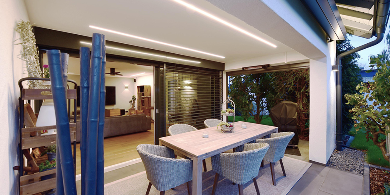 Lineares Licht bei Muster Elektro in Musterstadt